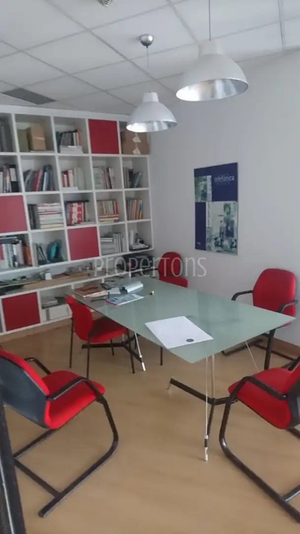 Oficina de alquiler en Derio