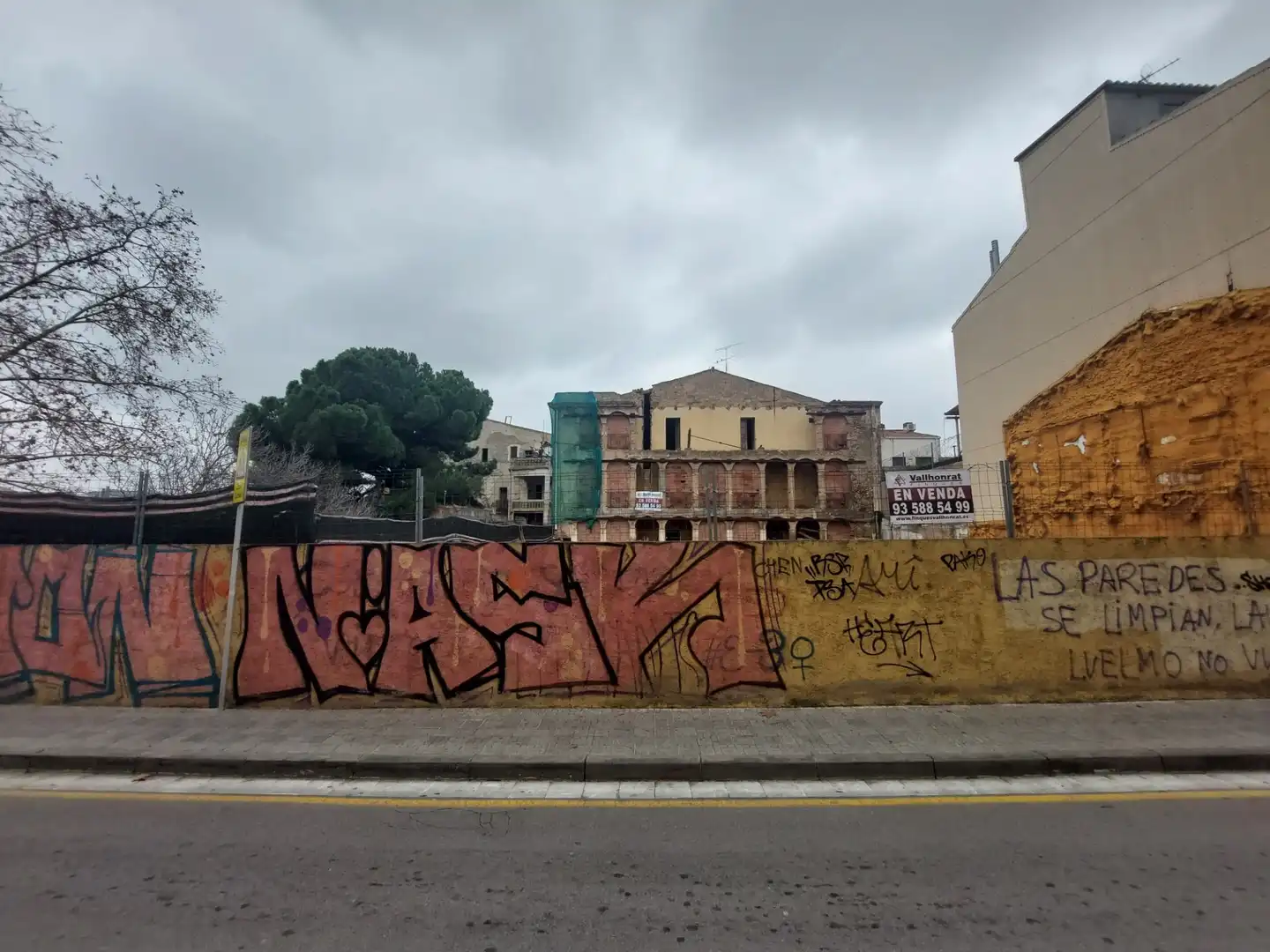Vista exterior de Residencial en venta en Rubí