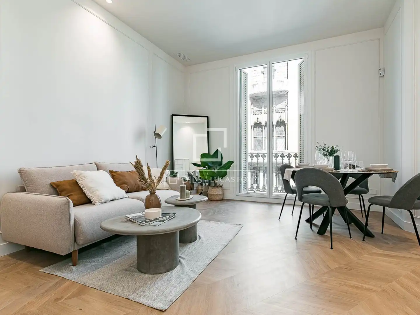 Sala de estar de Piso en venta en Barcelona con Aire acondicionado, Calefacción y Balcón