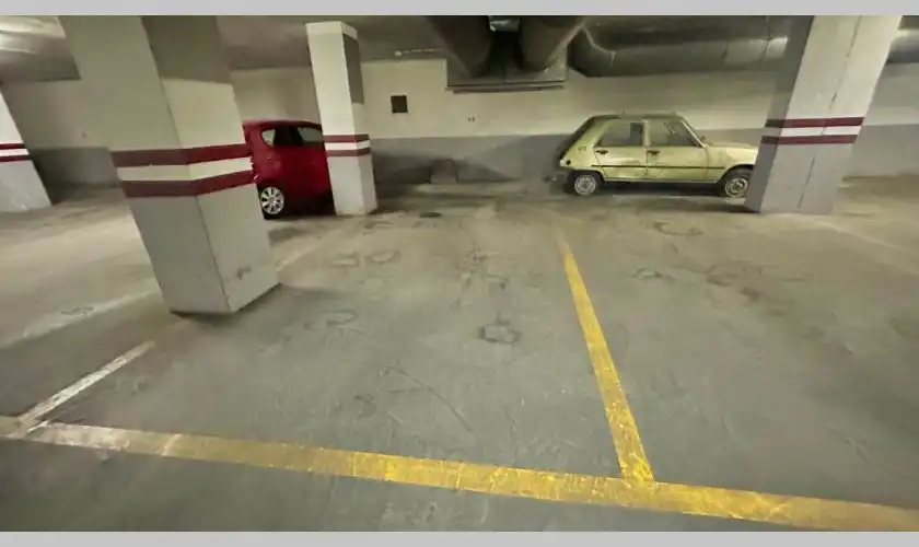 Parking de Ático en venta en Almería con Aire acondicionado, Calefacción y Terraza