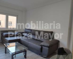 Living room of Flat to rent in Salamanca Capital  with Balcony