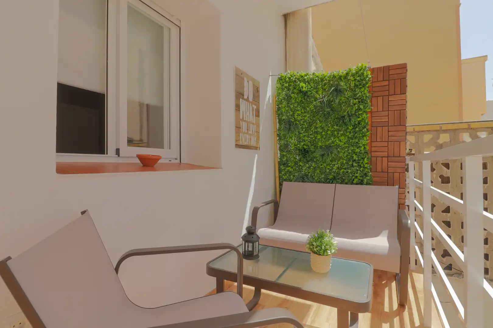 Terrace of Flat for share in Málaga  with Air Conditioner, Heating and Terrace