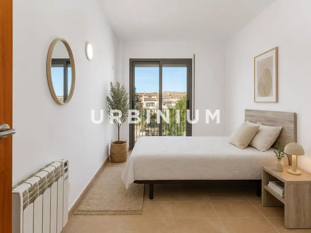 Habitación de Ático en venta en Palafrugell con Calefacción, Terraza y Horno