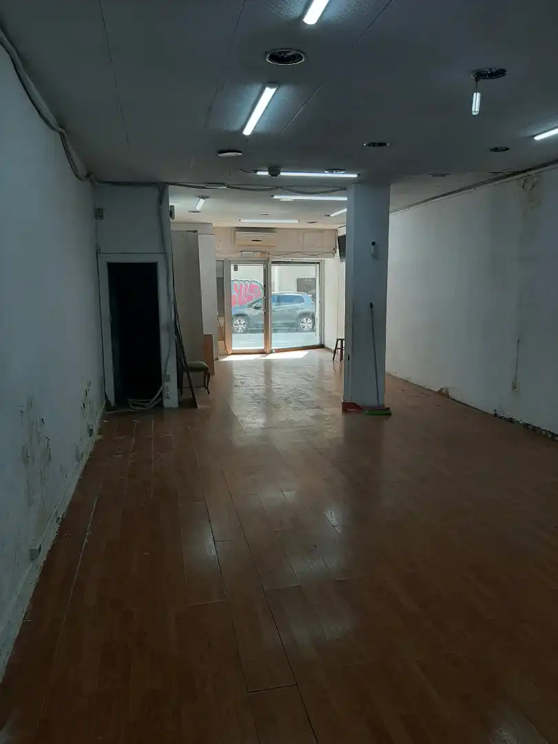 Local en venta en Mataró con Alarma