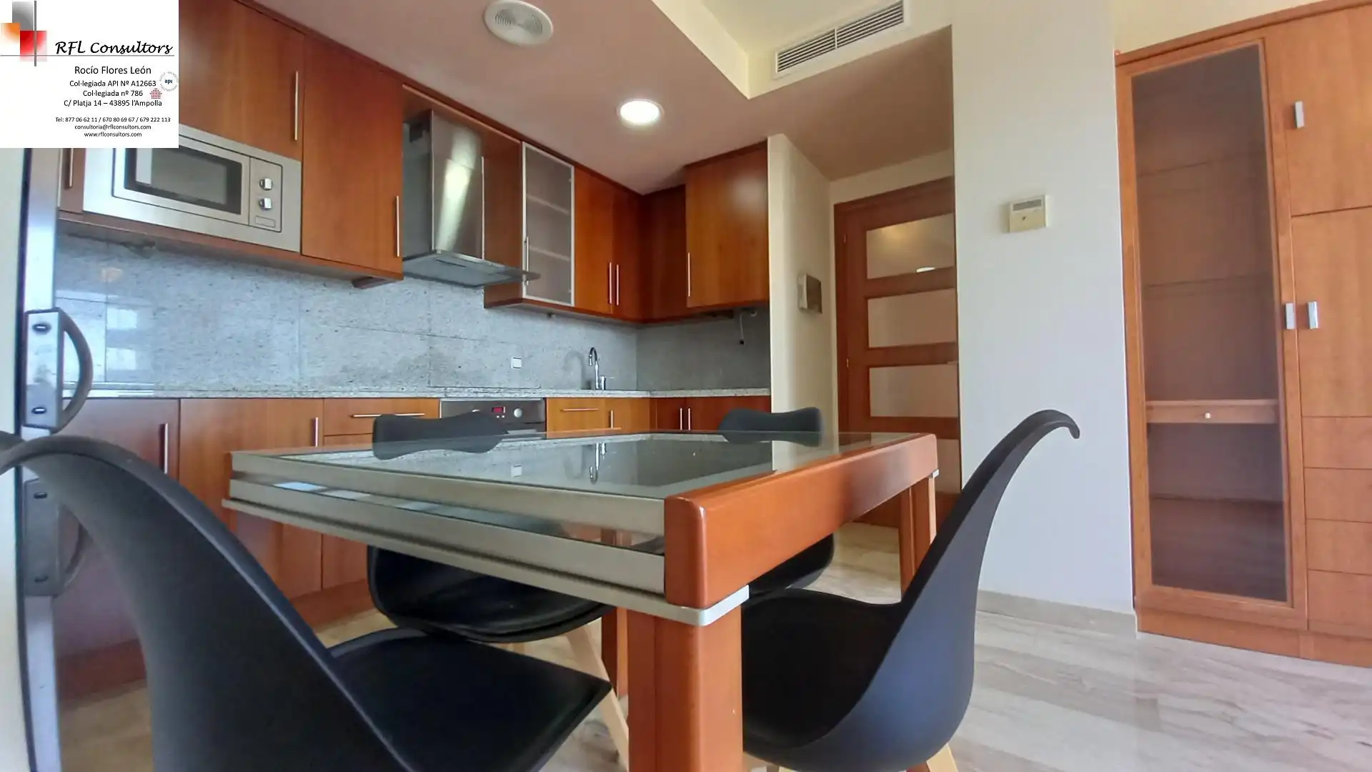 Cocina de Apartamento en venta en L'Ampolla con Terraza, Amueblado y Piscina comunitaria