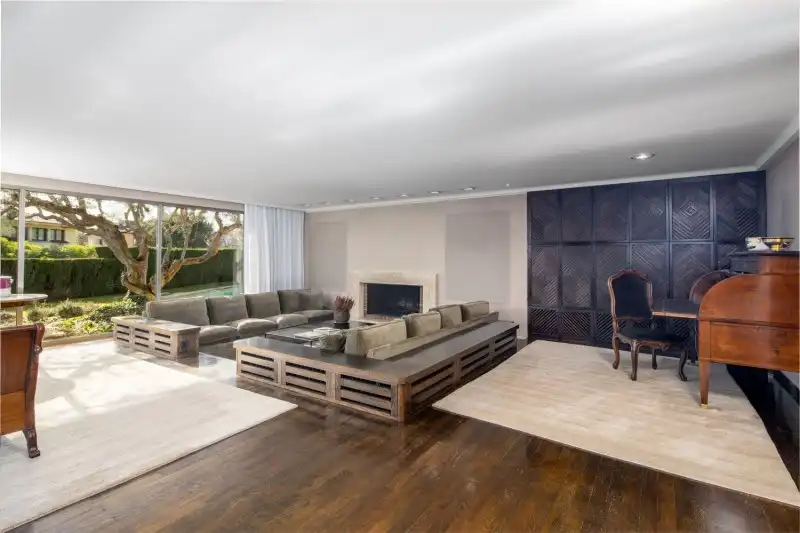 Sala d'estar de Casa o xalet en venda en Las Rozas de Madrid amb Aire condicionat, Calefacció i Parquet