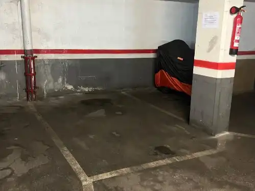 Einzelparkplatz zur Miete in Maestro Nicolau 37, imagen 3