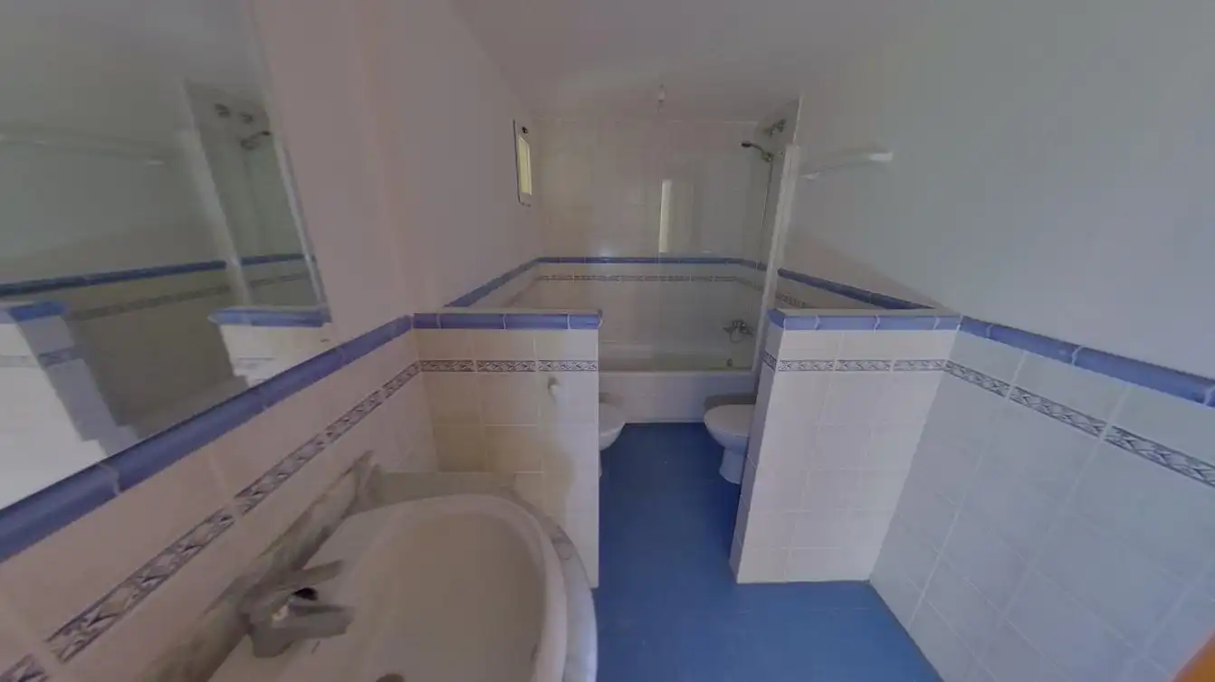 Bany de Pis en venda en Marbella amb Calefacció i Piscina