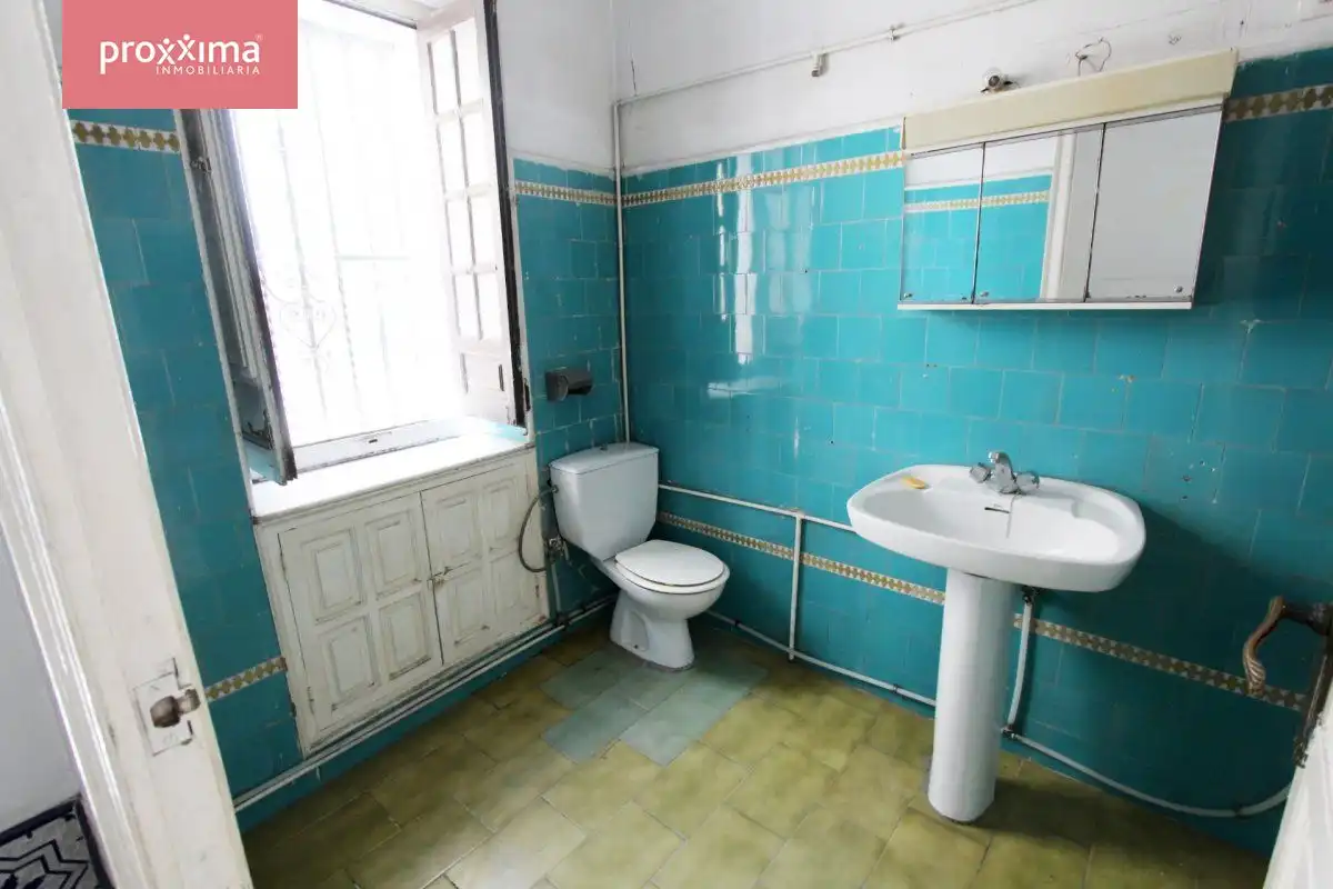 Bany de Casa o xalet en venda en Sevilla amb Terrassa