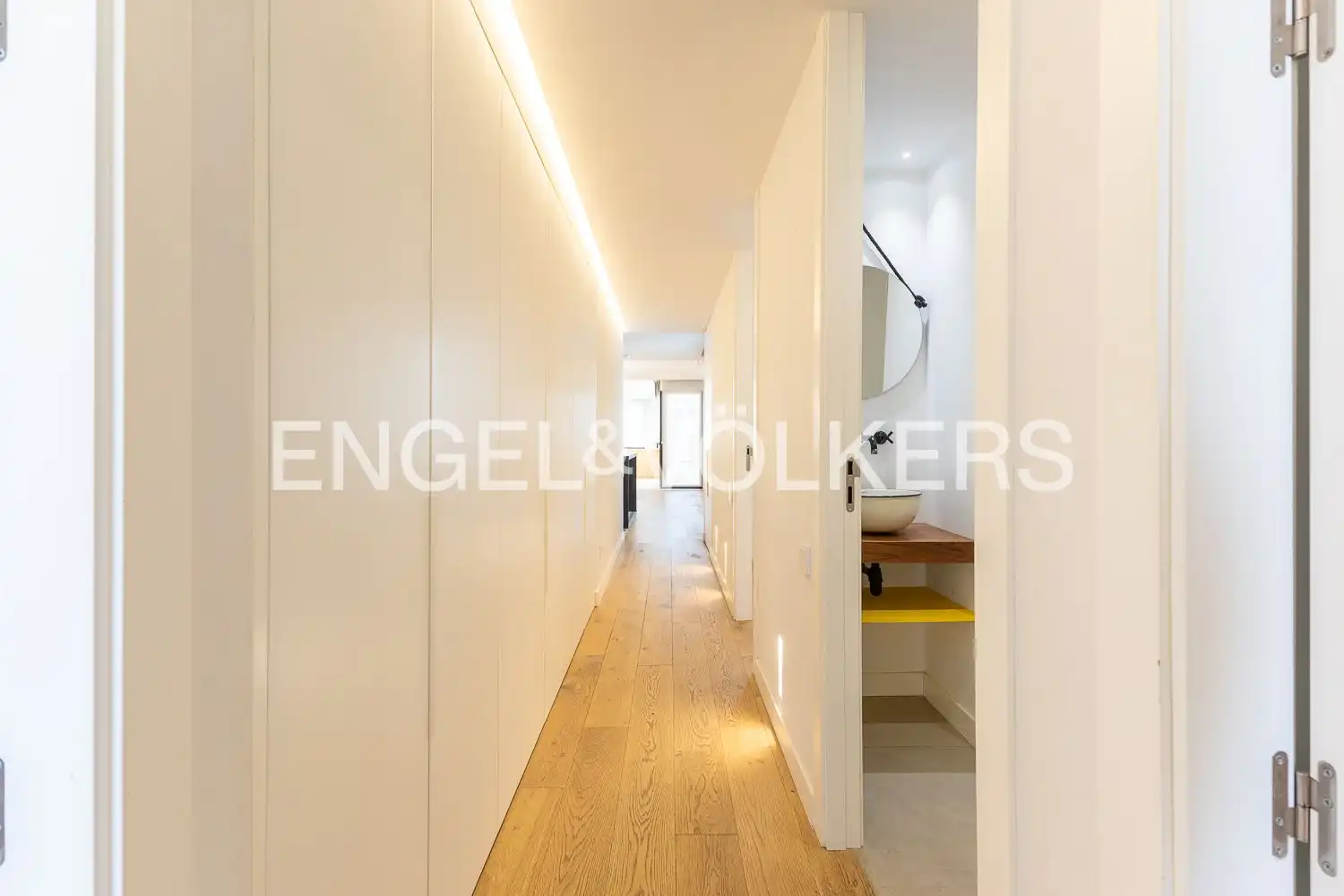 Attic for rent in Valencia  with Air Conditioner, Heating and Terrace