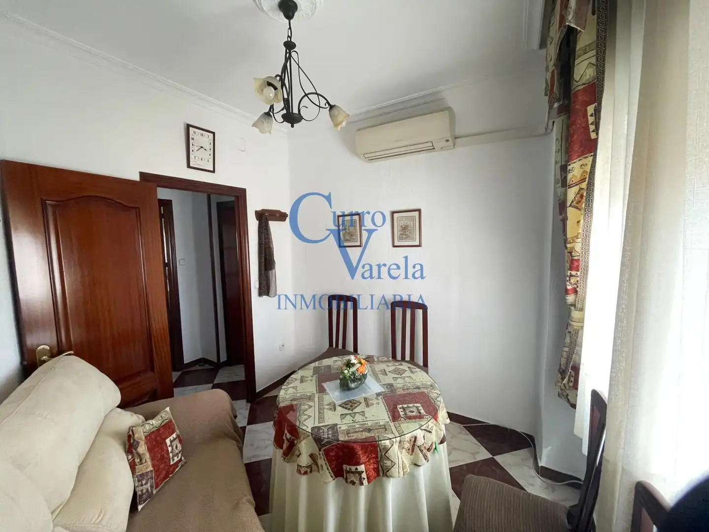 Living room of Flat for sale in Sevilla  with Air Conditioner, Heating and Terrace