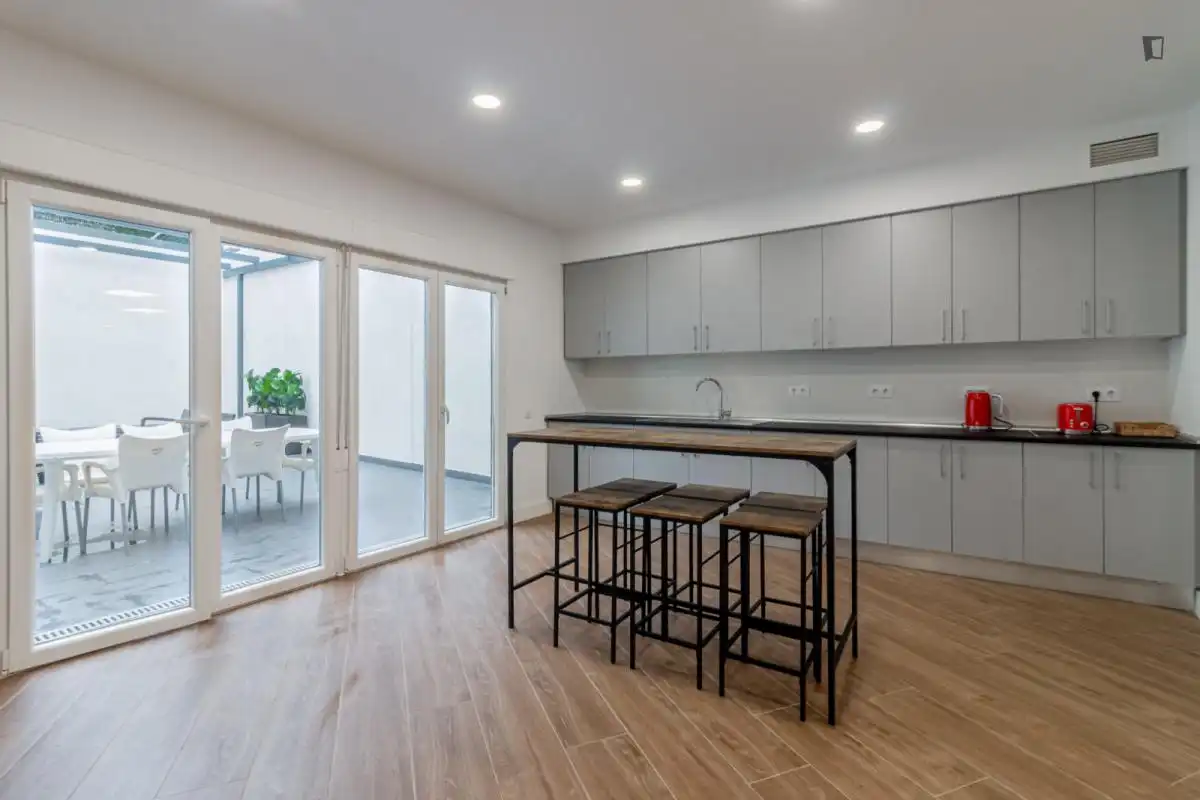 Cuina de Apartament per a compartir en Villanueva de la Cañada amb Aire condicionat, Calefacció i Moblat
