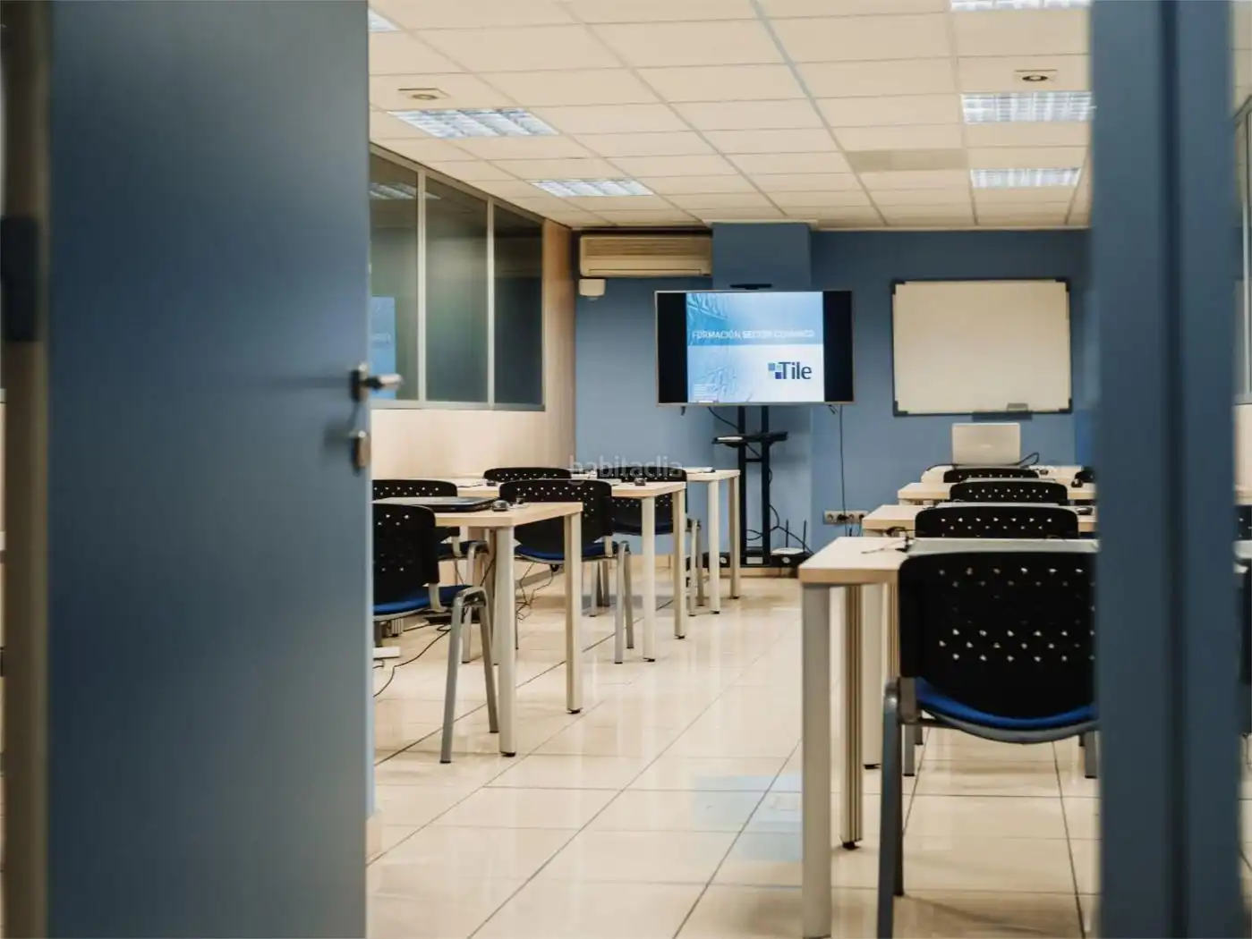 Büro zur Miete in Carrer de Carcaixent 1, imagen 4