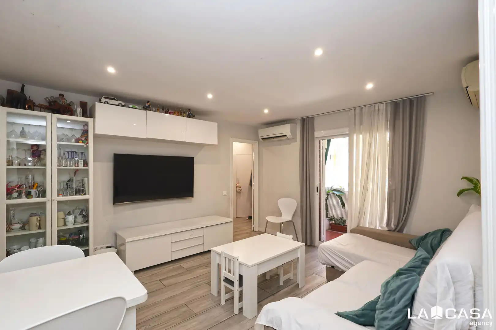 Flat for sale in Calle PIERA DE