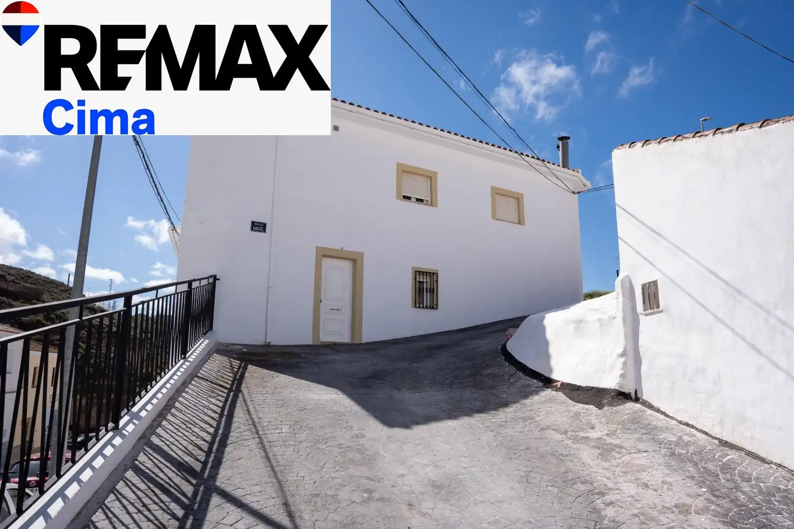 Exterior view of Houses for sale in Zújar  with Air Conditioner, Heating and Furnished