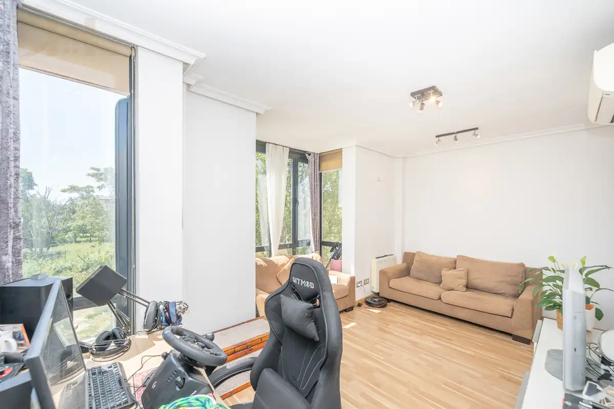 Sala de estar de Piso en venta en El Escorial con Aire acondicionado, Calefacción y Parquet