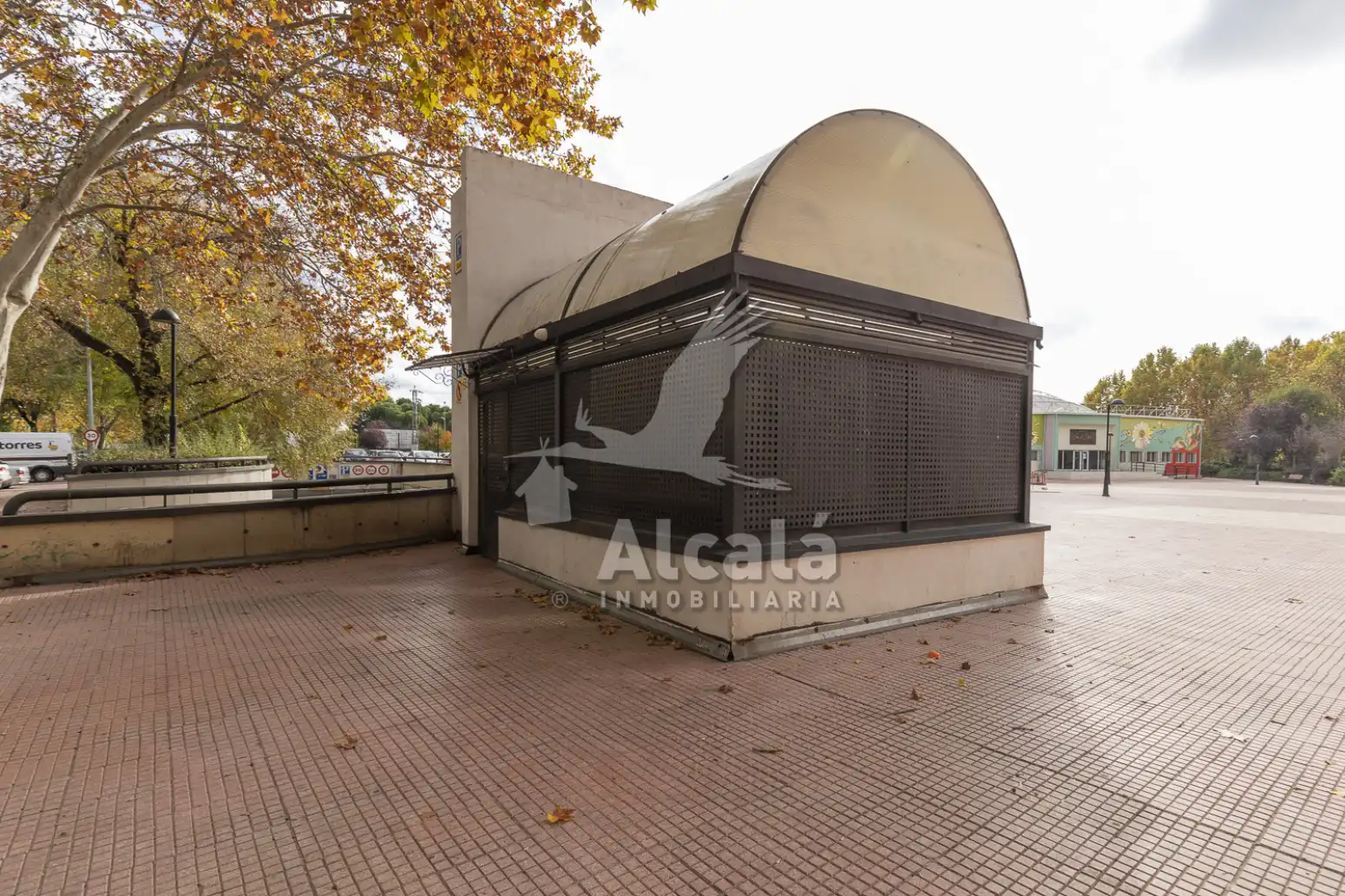 Vista exterior de Garaje en venta en Alcalá de Henares