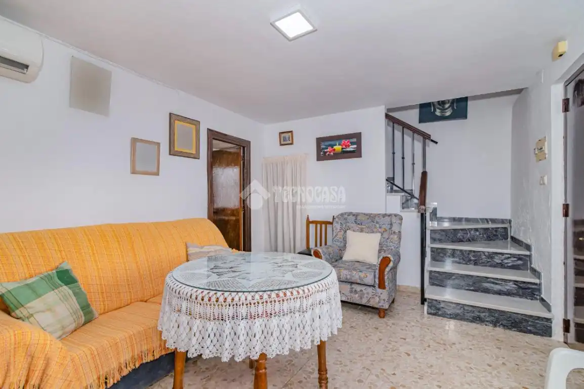 Living room of Detached homes for sale in Loja  with Air Conditioner
