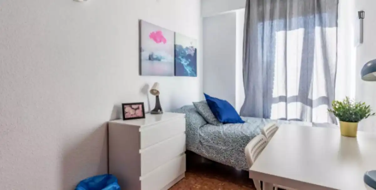 Room in Nou Campanar