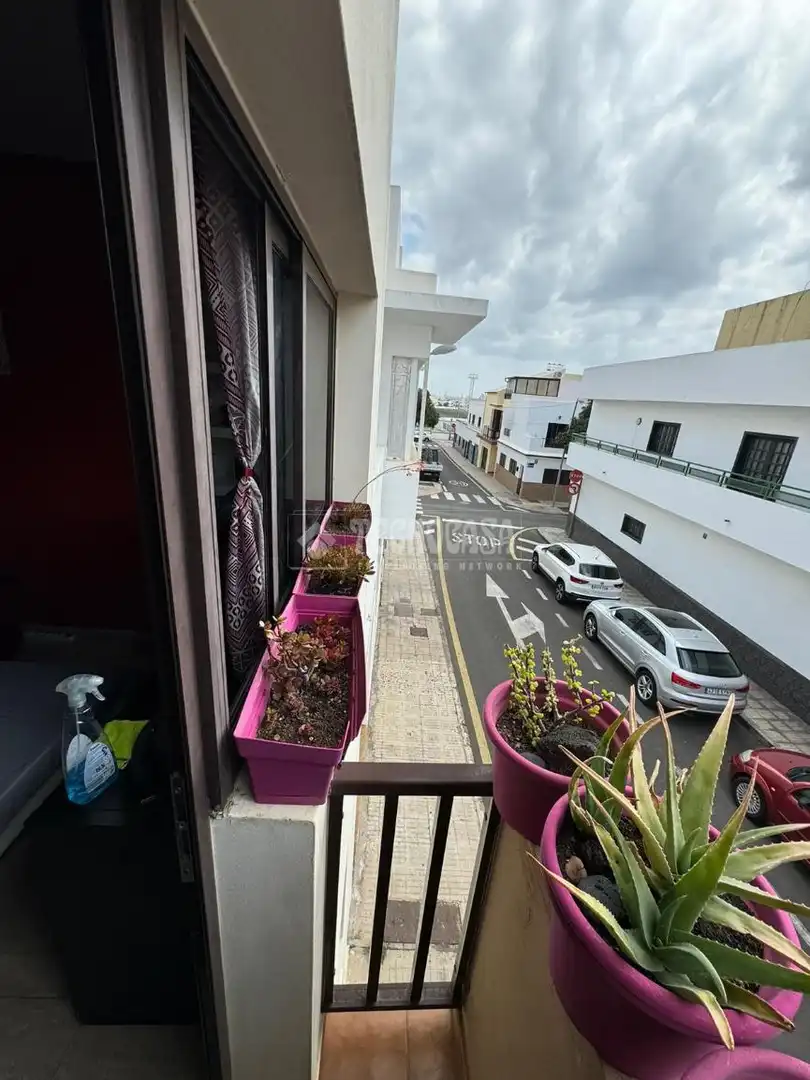 Vista exterior de Ático en venta en Arrecife con Amueblado y Balcón