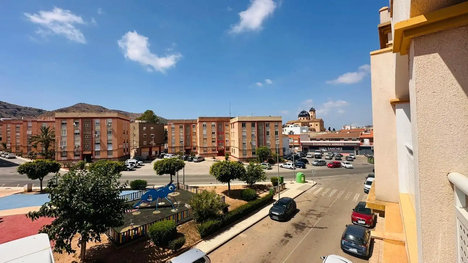 Vista exterior de Àtic en venda en La Unión amb Terrassa, Balcó i Piscina comunitària