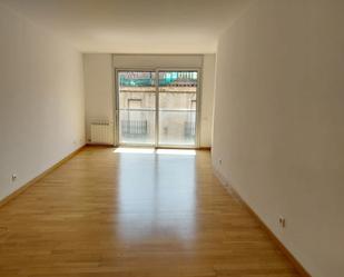 Living room of Flat to rent in Sabadell  with Air Conditioner, Heating and Parquet flooring