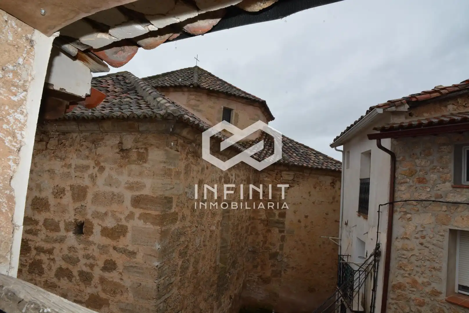 Vista exterior de Casa o chalet en venta en Cifuentes con Terraza