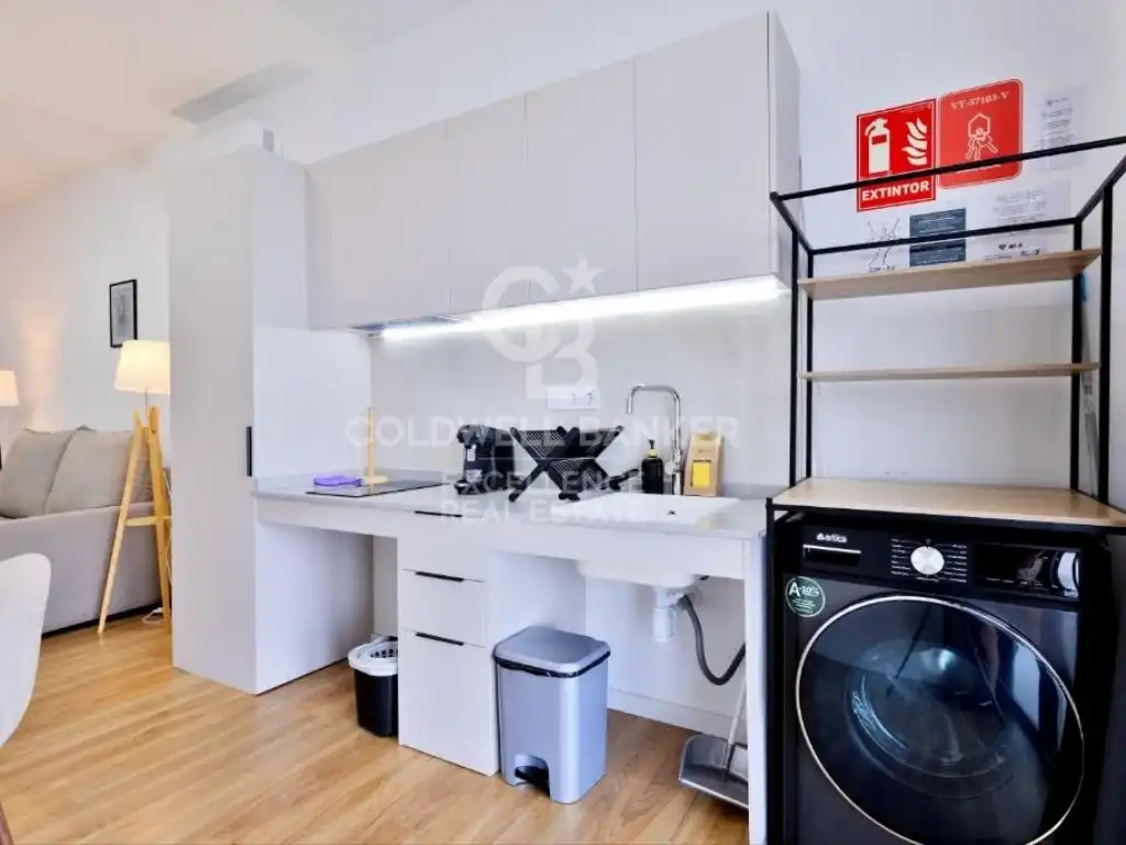 Cuina de Apartament en venda en Valencia amb Aire condicionat i Rentadora
