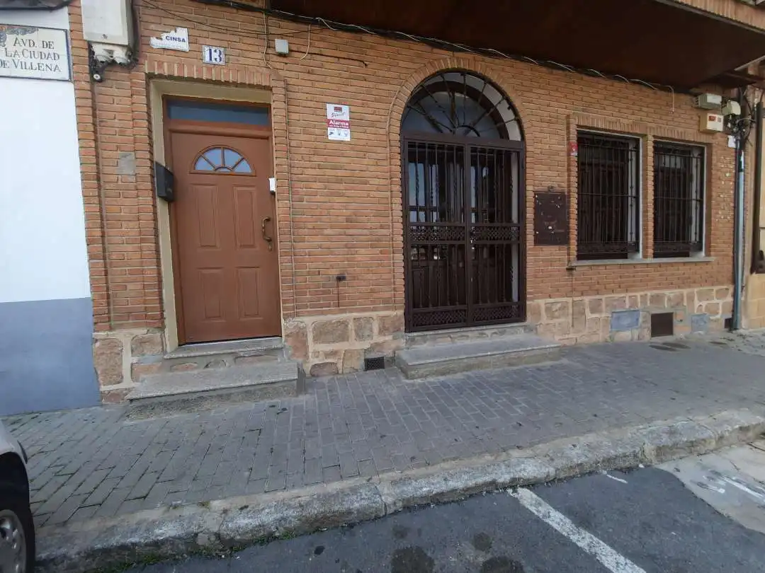Vista exterior de Casa o xalet en venda en Escalona amb Aire condicionat i Calefacció