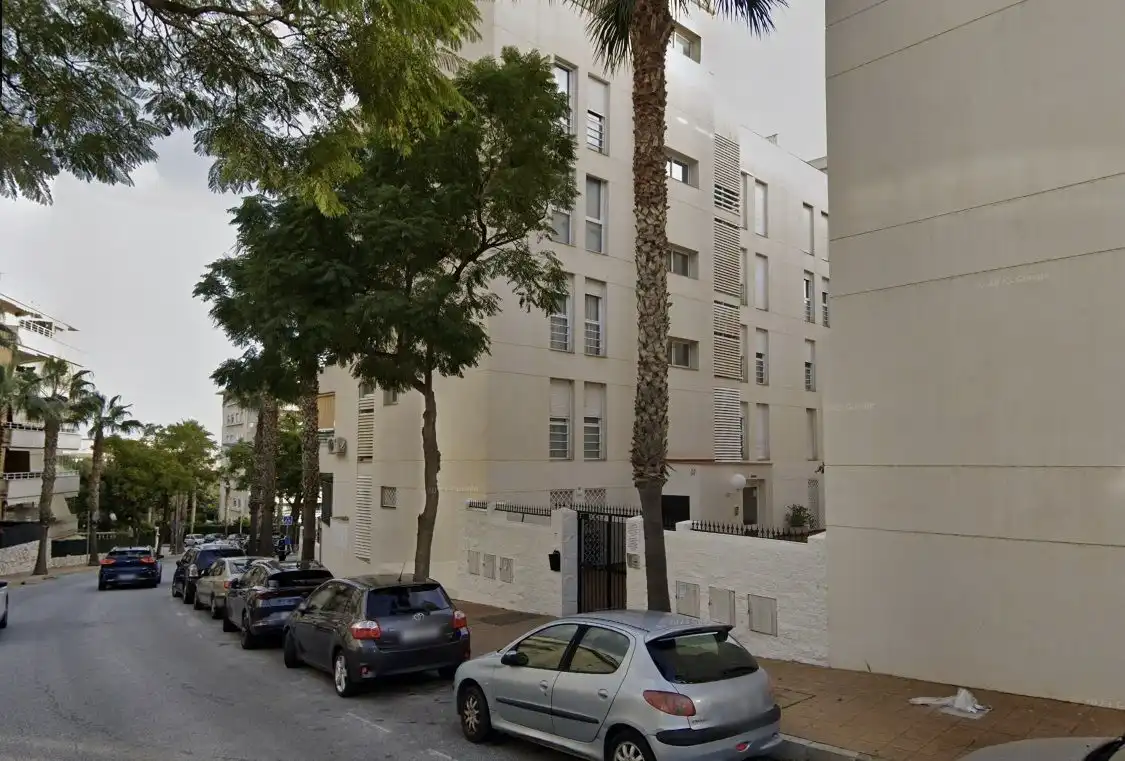 Vista exterior de Traster en venda en Benalmádena