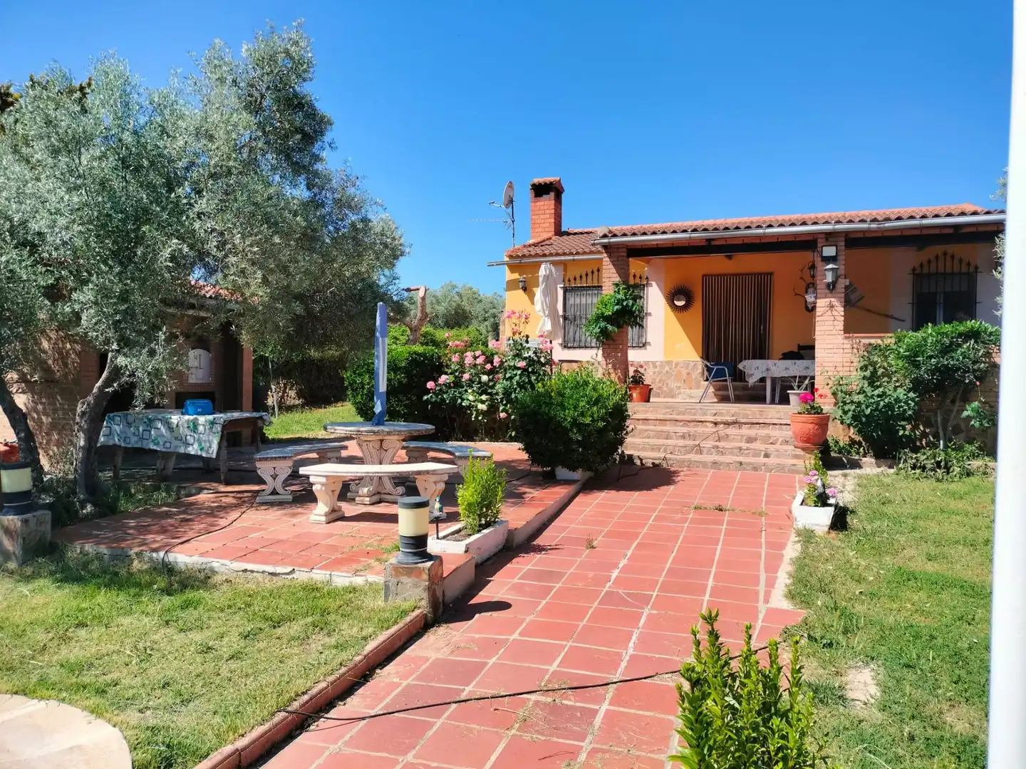 Jardín de Casa o chalet en venta en Almodóvar del Campo con Aire acondicionado, Calefacción y Terraza