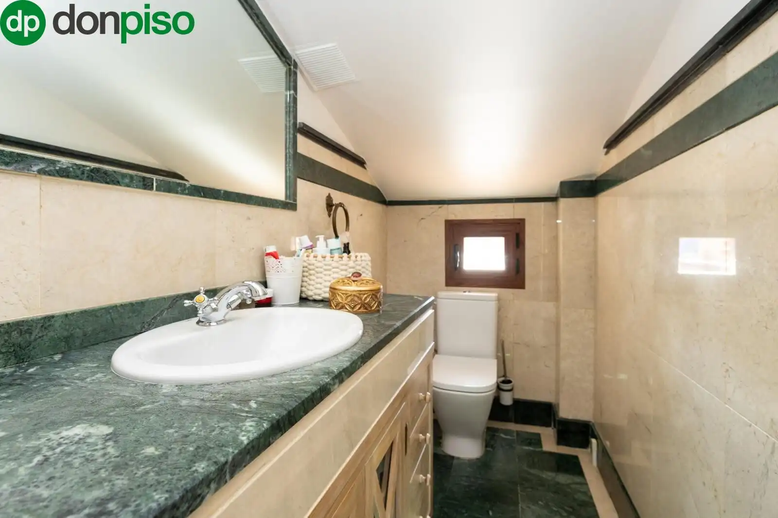 Bathroom of Detached homes for sale in Granada  with Air Conditioner, Heating and Terrace