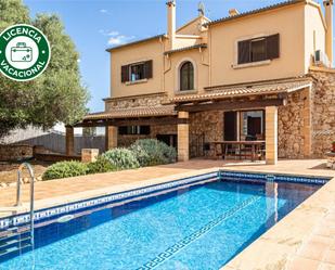 Vista exterior de Casa o xalet en venda en Sant Llorenç des Cardassar amb Aire condicionat, Calefacció i Jardí privat