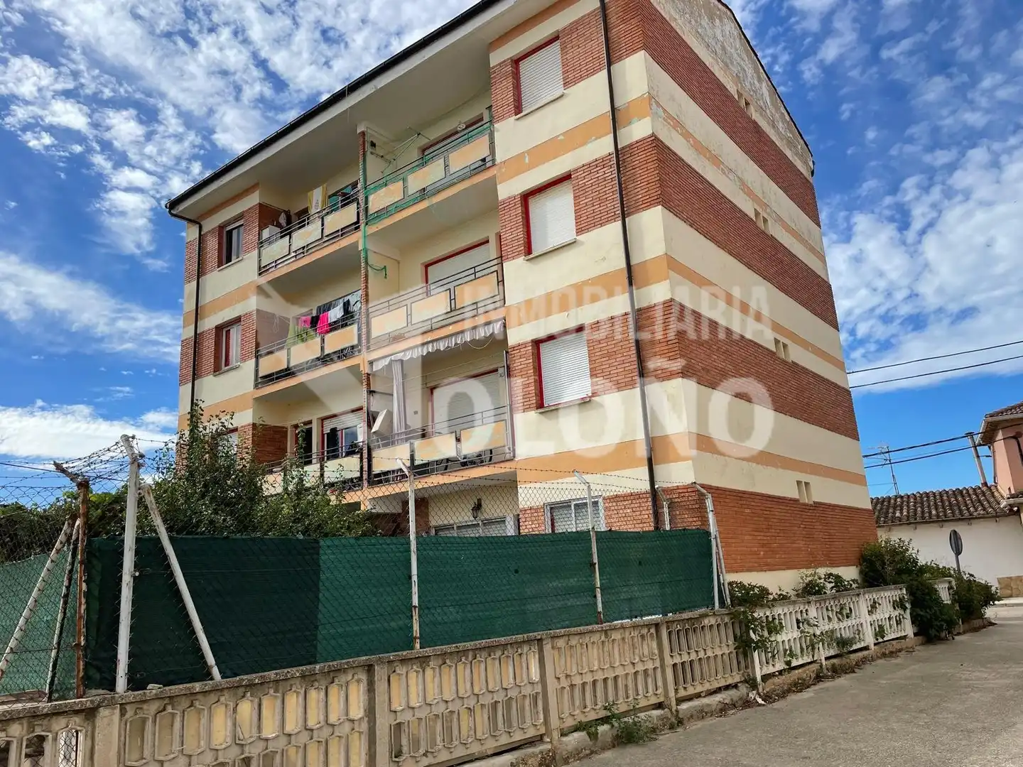 Außenansicht von Wohnung zum Verkauf in Casalarreina mit Terrasse und Möbliert