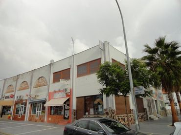 Locale commerciale in vendita a C/ Bulevar de Los Azahares