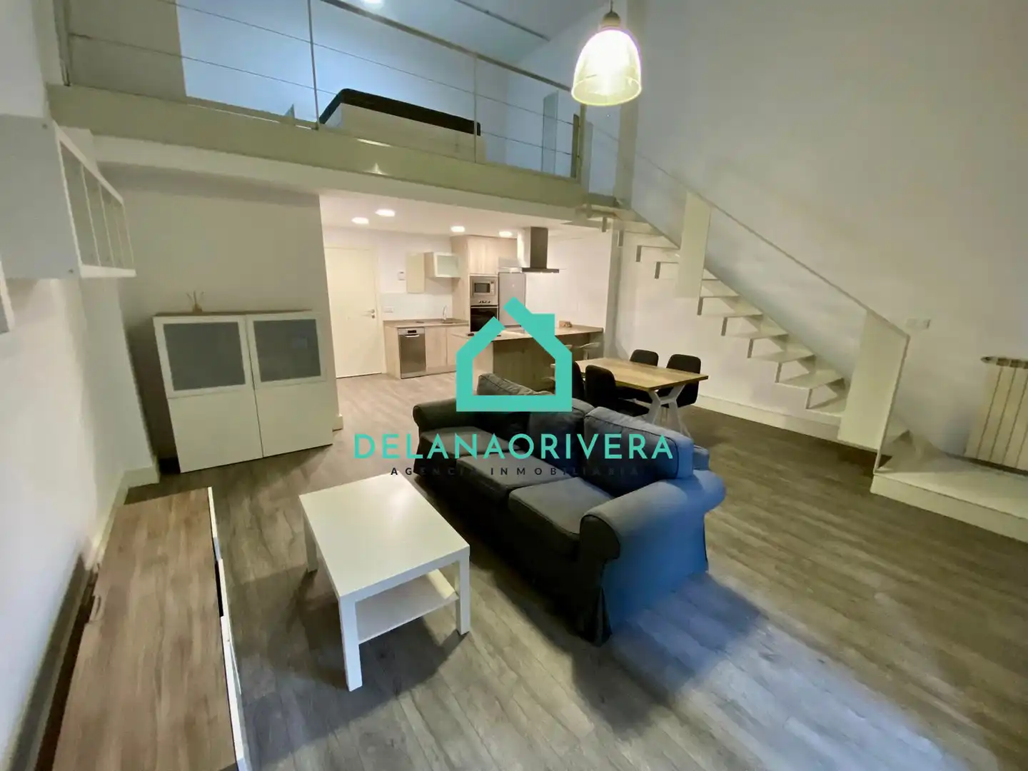 Vista exterior de Loft de lloguer en Camarma de Esteruelas amb Aire condicionat, Calefacció i Terrassa