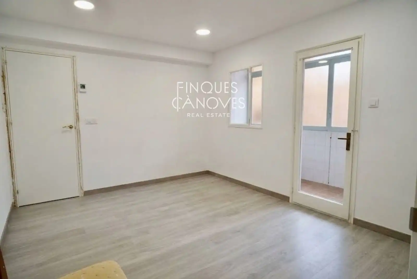 Wohnzimmer von Dachboden zum Verkauf in Girona mit Heizung, Terrasse und Abstellraum