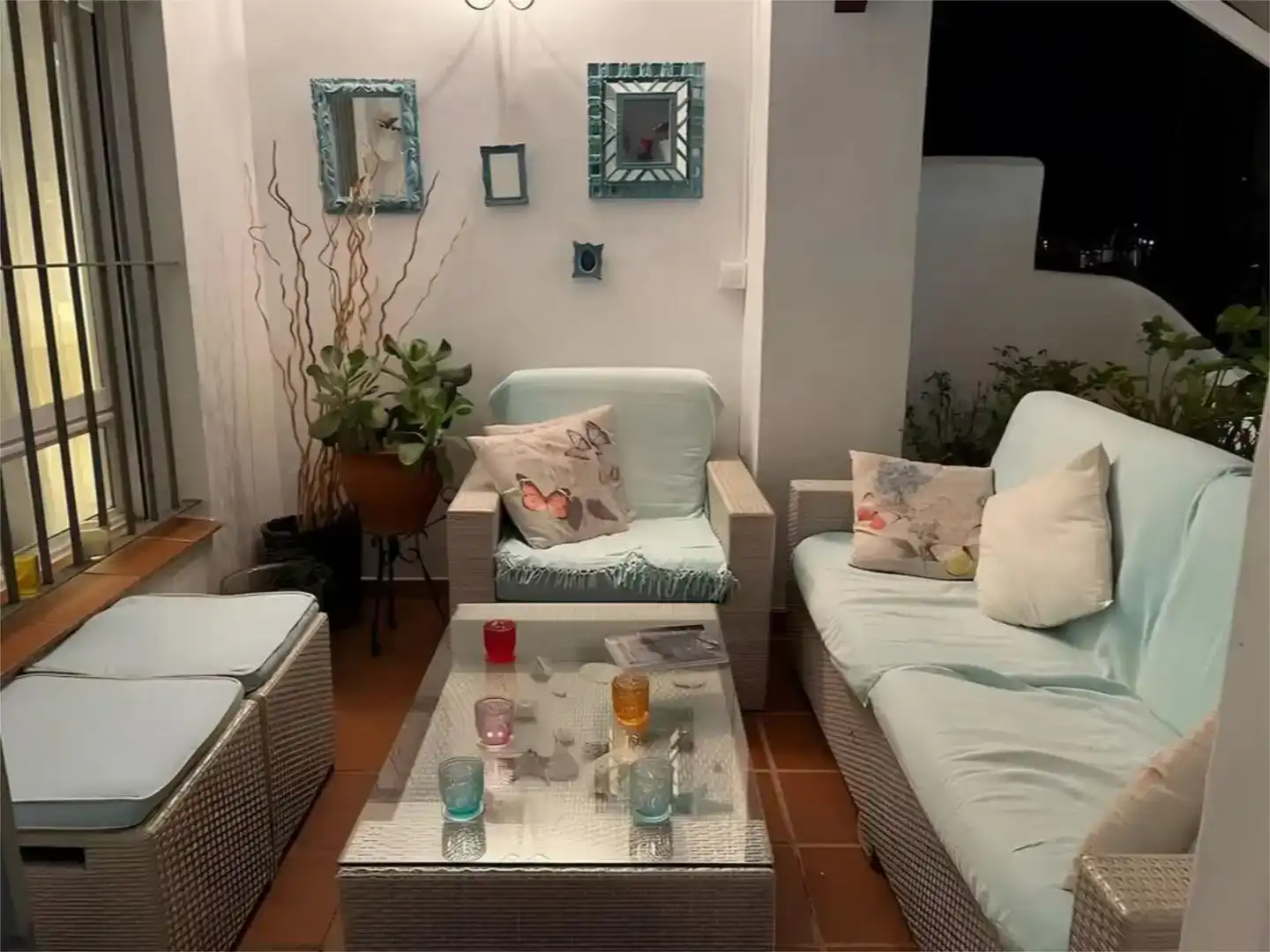 Sala d'estar de Pis de lloguer en Rota amb Aire condicionat, Jardí privat i Parquet