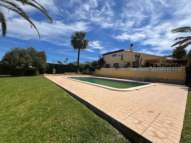 Casa adosada en Venta en Sierra Helada
