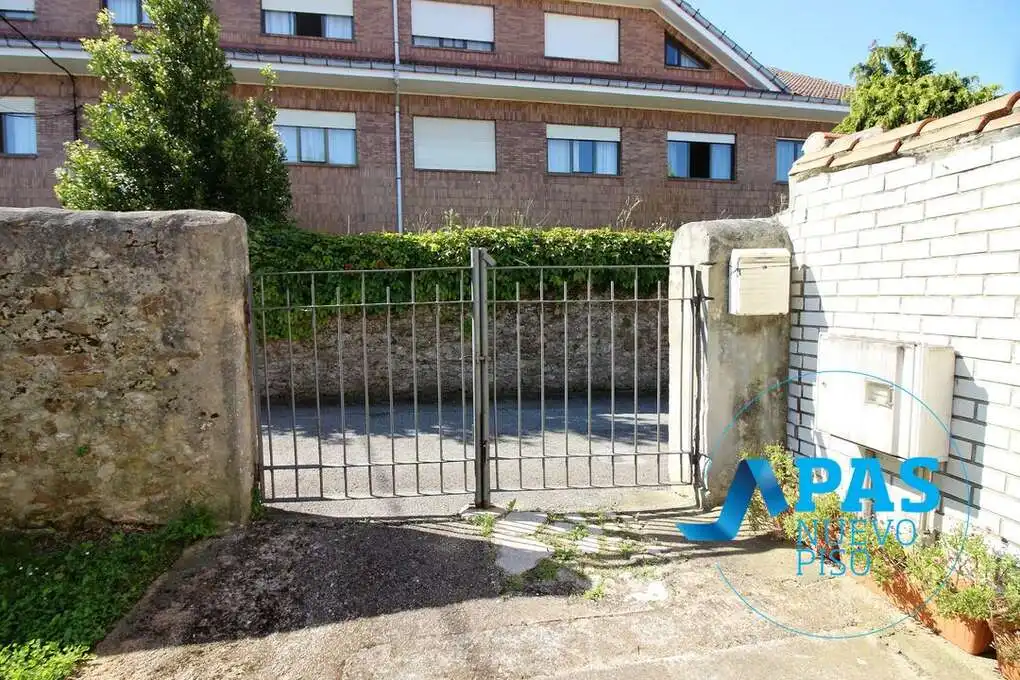 Vista exterior de Piso en venta en Santander con Calefacción