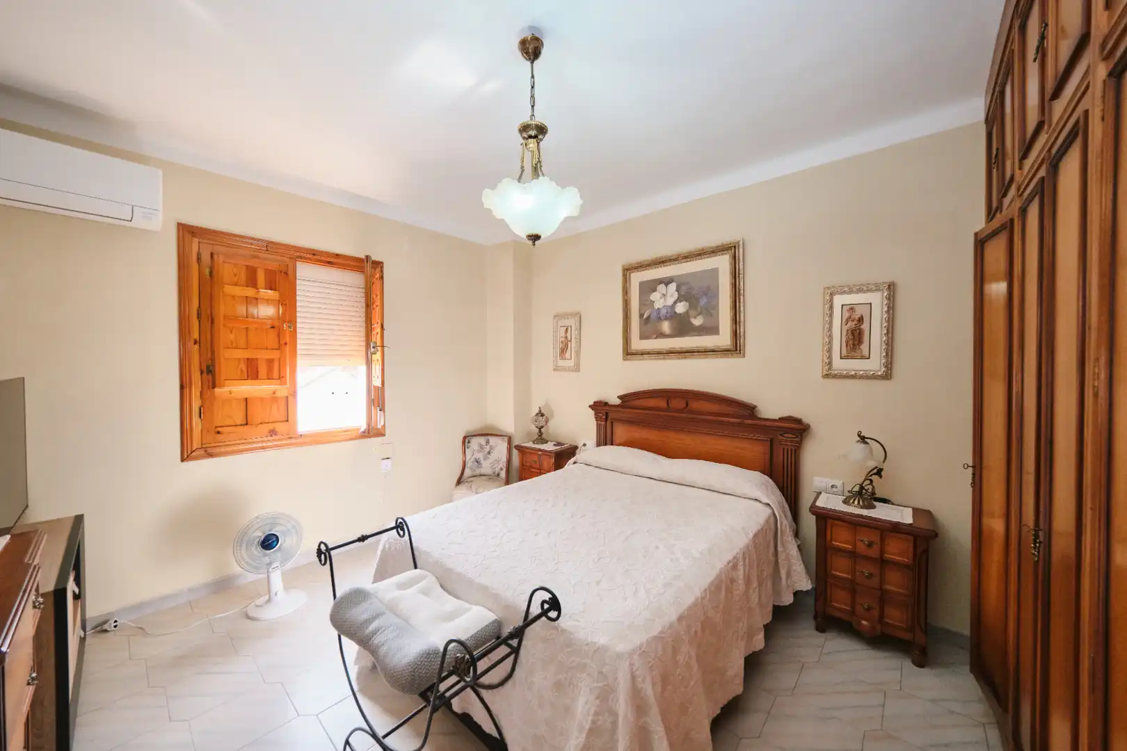 Habitación de Piso en venta en Granada con Aire acondicionado y Amueblado