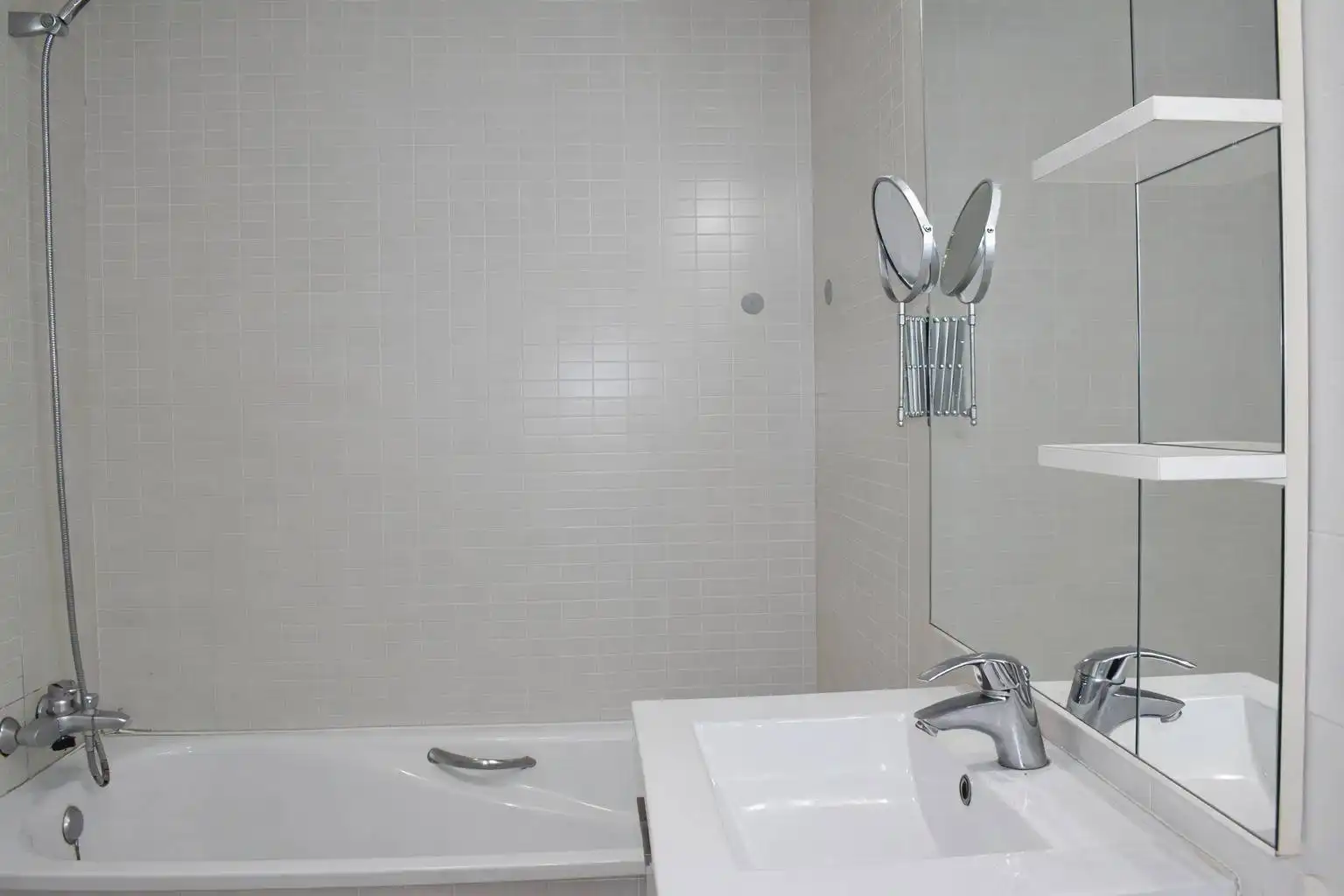 Baño de Casa o chalet en venta en L'Escala con Aire acondicionado, Calefacción y Jardín privado