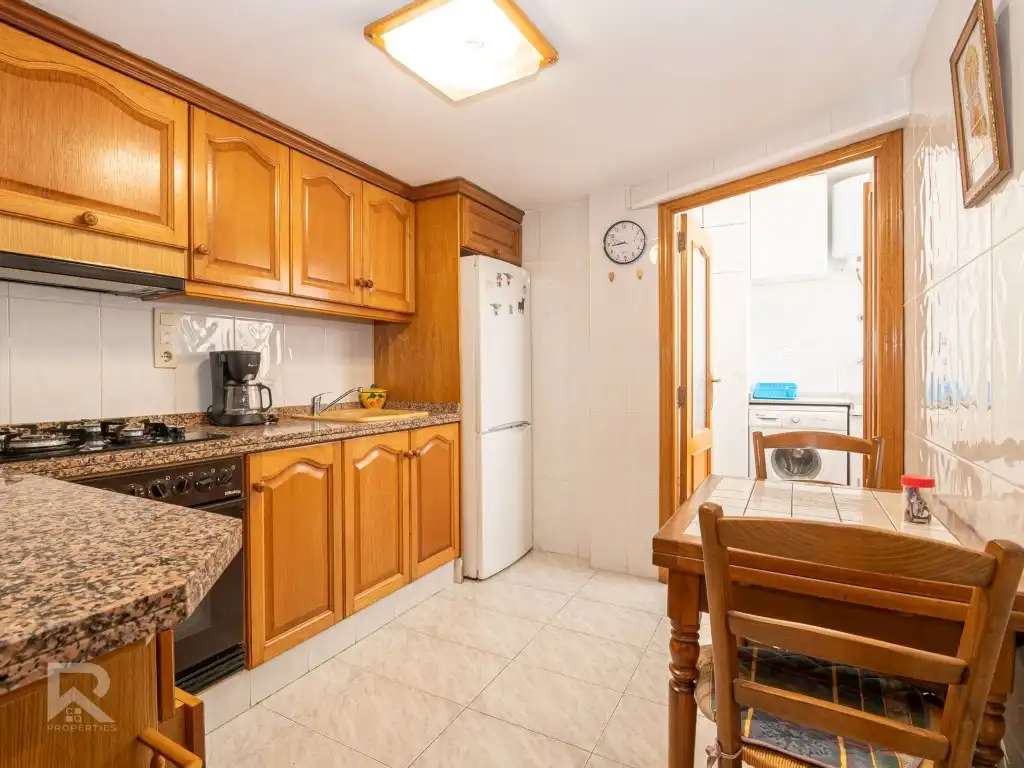 Kitchen of Flat for sale in Gandia