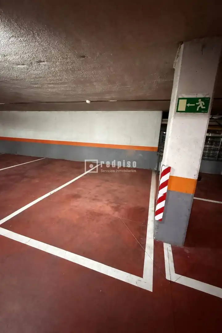 Parkplatz von Garage zur Miete in Alcobendas