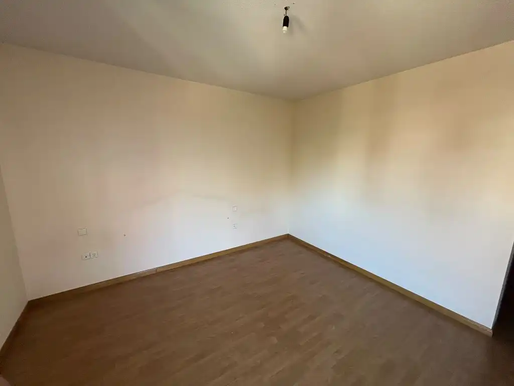 Habitación de Casa o chalet en venta en Puertollano con Jardín privado y Terraza