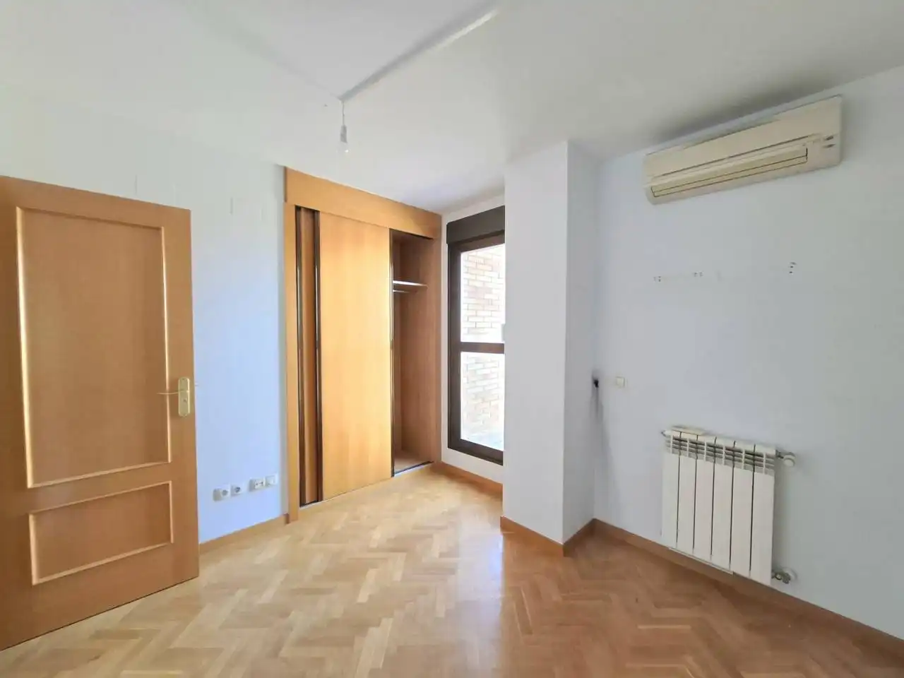 Habitación de Piso de alquiler en Valdemoro con Aire acondicionado, Calefacción y Terraza