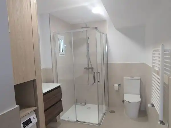 Bathroom of Flat for sale in Vigo   with Heating, Storage room and Furnished