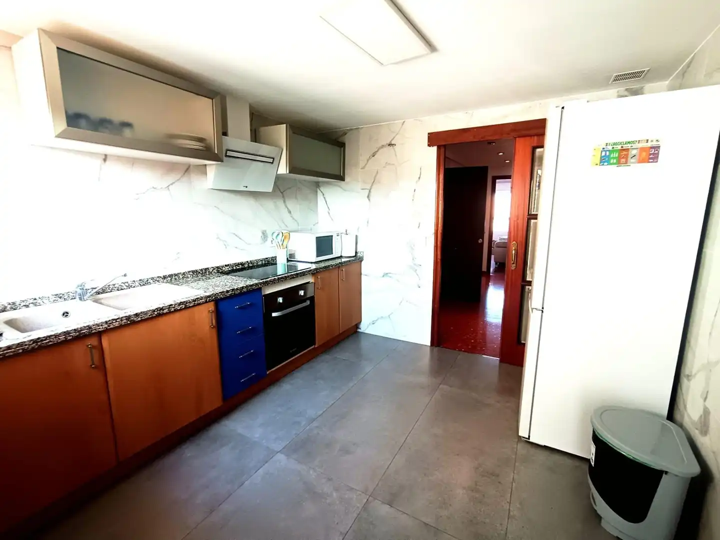 Cocina de Piso en venta en Alicante / Alacant con Piscina comunitaria