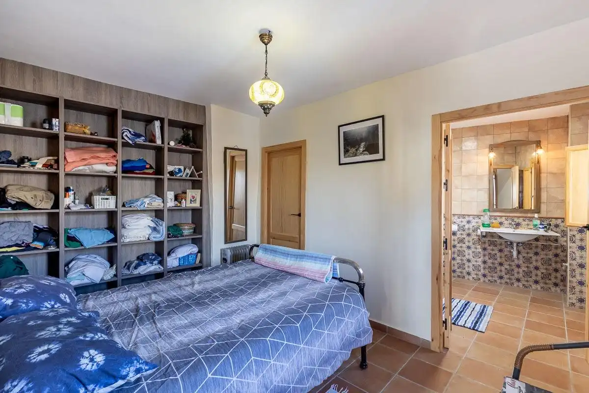 Dormitori de Casa o xalet en venda en Alhama de Granada amb Terrassa, Moblat i Balcó