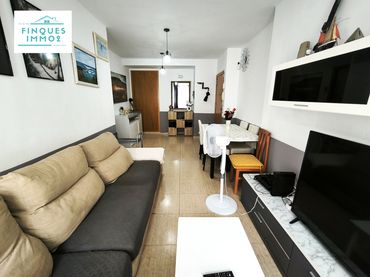 Pis amb balcó en venda a Carrer Pirineus